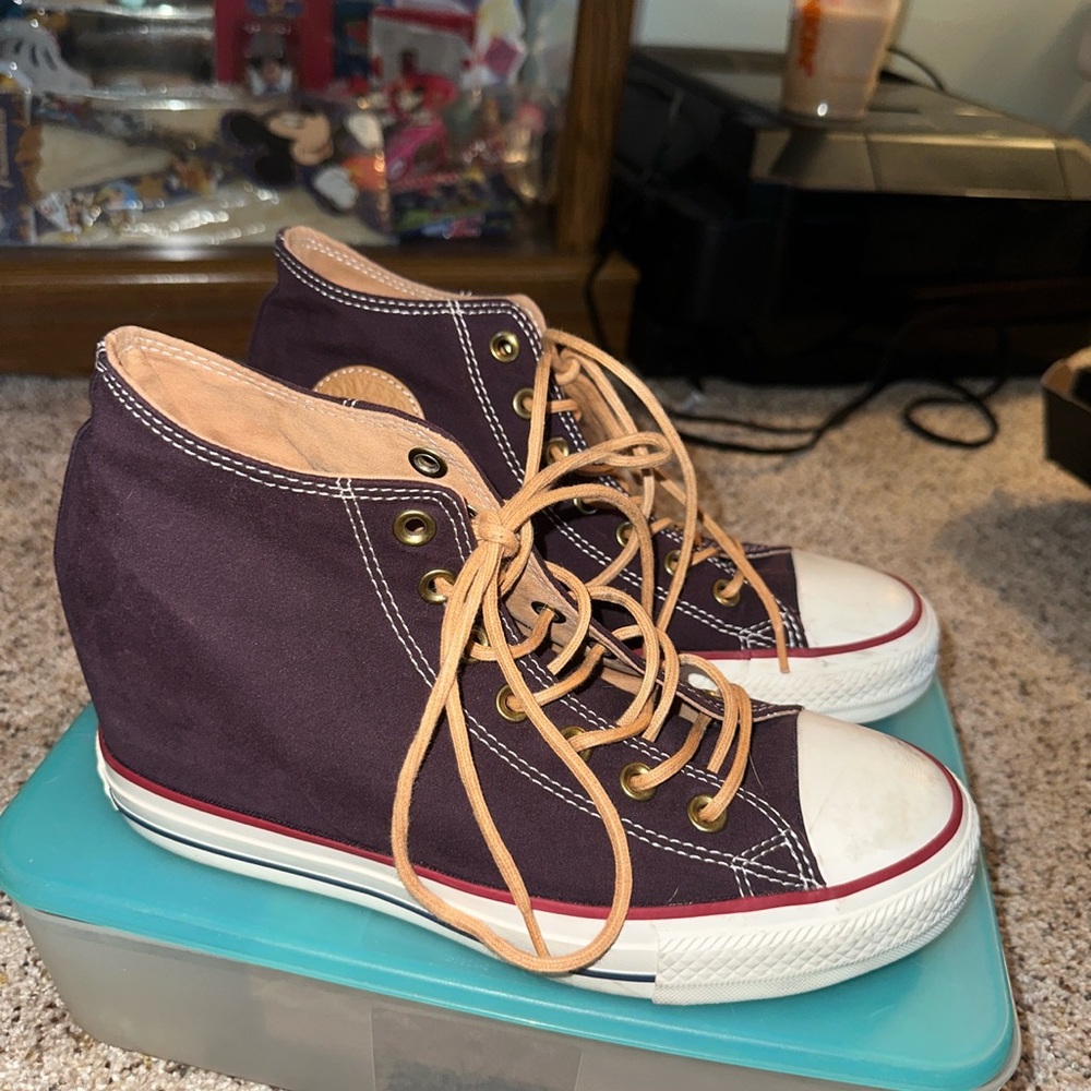 Women’s converse heel